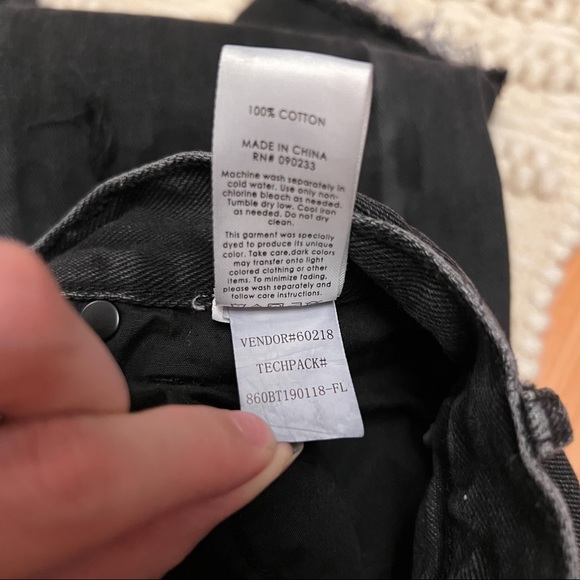 Pacsun High Rise Straight Leg Button Fly Distressed Black Raw Hem Jeans Size 25 - Picture 7 of 11